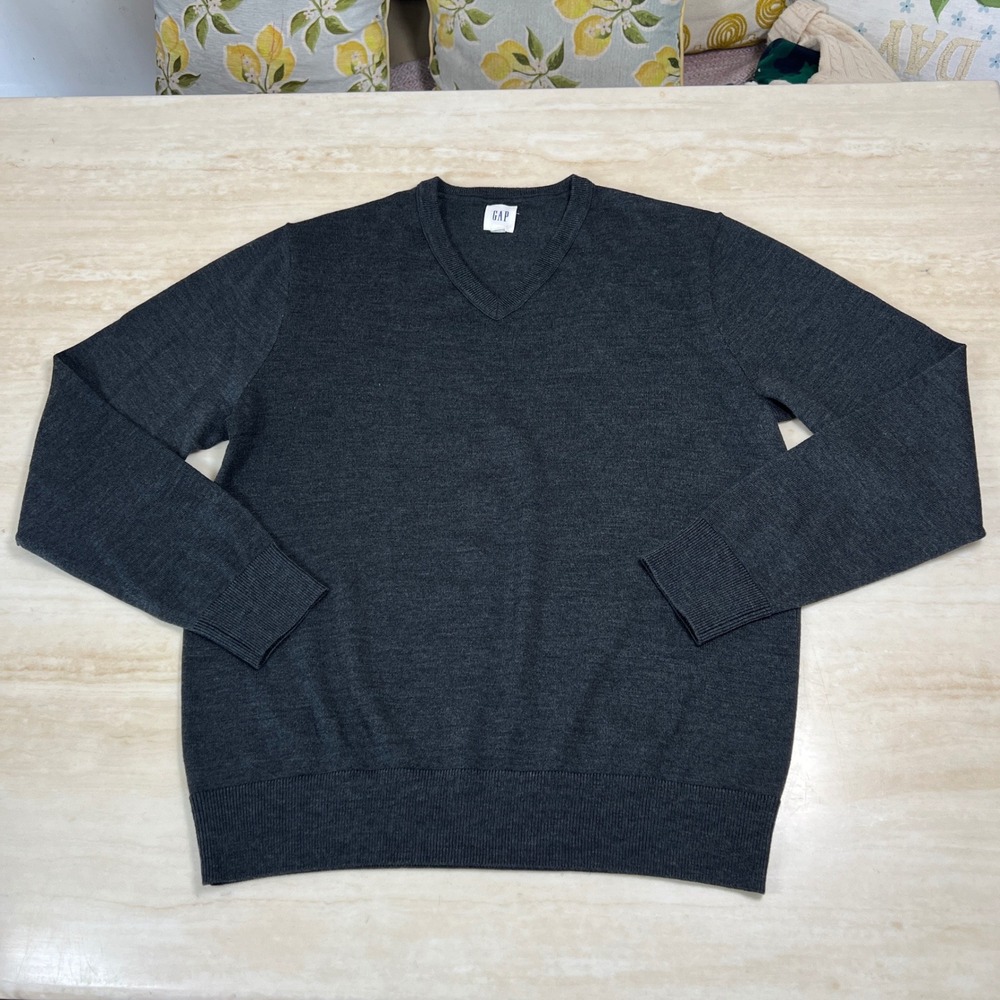 Gap Mens V-Neck Sweater Charcoal Gray Heather Knit Long Sleeve Size Medium - Picture 4 of 10